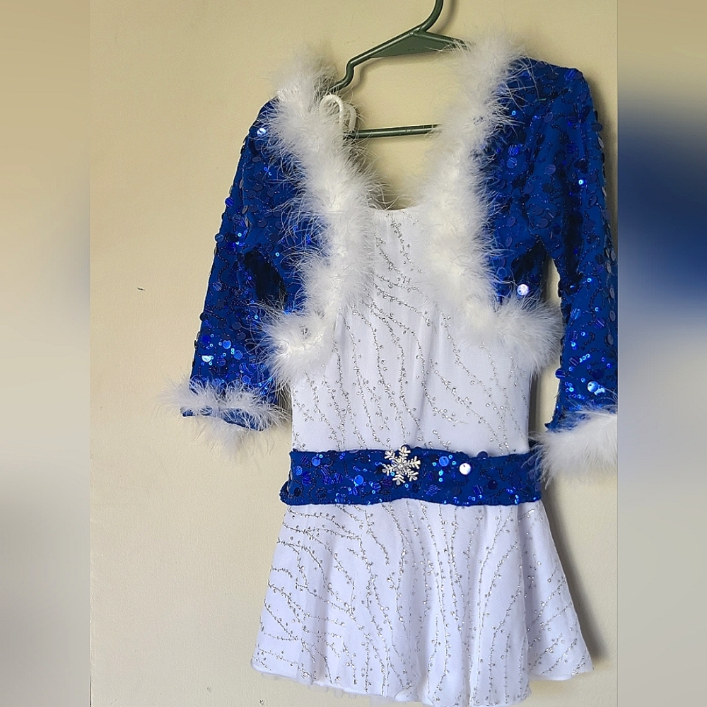 Winter theme dance costume SIZE CS